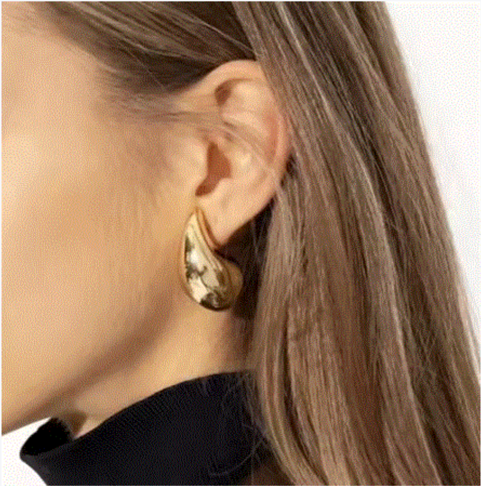 Women's Teardrop Earring